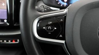 Volvo XC60 B5 PLUS AWD