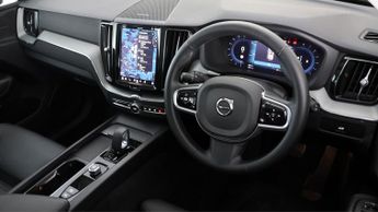 Volvo XC60 B5 PLUS AWD