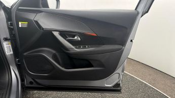 Peugeot E-2008 ACTIVE PREMIUM PLUS