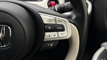 Honda Jazz I-MMD EX