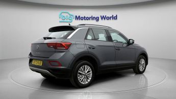 Volkswagen T-Roc LIFE TSI DSG