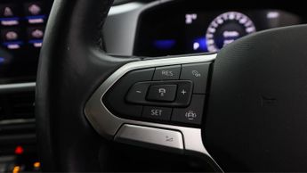 Volkswagen T-Roc LIFE TSI DSG
