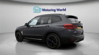 BMW iX3 PREMIER EDITION