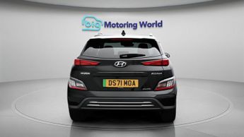 Hyundai KONA PREMIUM
