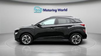 Hyundai KONA PREMIUM
