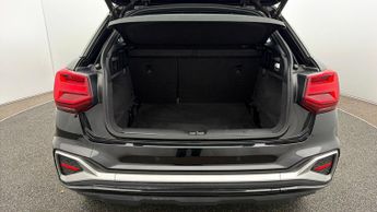 Audi Q2 TFSI S LINE