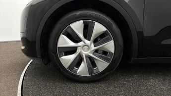 Tesla Model Y BASE
