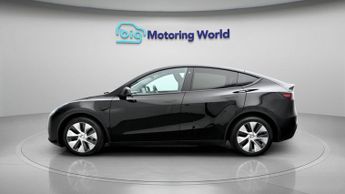 Tesla Model Y BASE