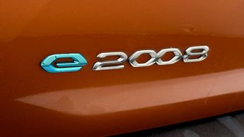 Peugeot E-2008 ACTIVE PREMIUM