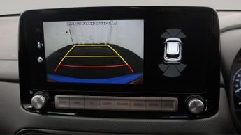Hyundai KONA PREMIUM