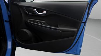 Hyundai KONA PREMIUM