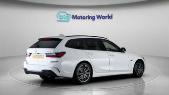 BMW 3 Series 330E M SPORT