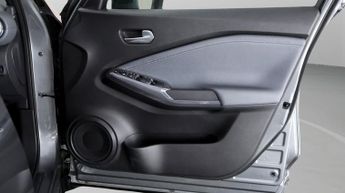 Nissan Juke DIG-T N-CONNECTA DCT