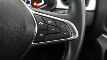 Renault Captur TECHNO E-TECH