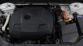 Volvo XC60 RECHARGE T6 PLUS AWD