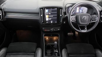 Volvo XC40 RECHARGE T4 R-DESIGN