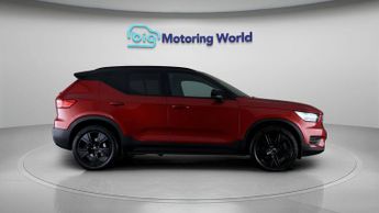 Volvo XC40 RECHARGE T4 R-DESIGN