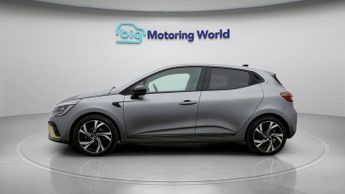 Renault Clio E-TECH ENGINEERED