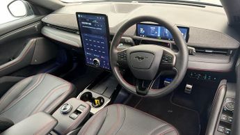 Ford Mustang Mach-E PREMIUM