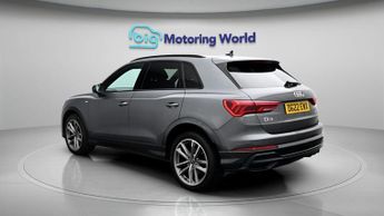Audi Q3 TFSI S LINE BLACK EDITION