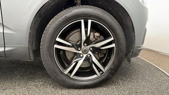 Volvo XC60 D4 R-DESIGN
