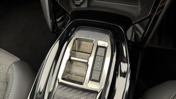 Peugeot 208 PURETECH ALLURE PREMIUM PLUS S/S