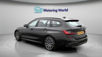 BMW 3 Series 330E M SPORT