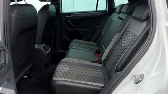 Volkswagen Tiguan R-LINE TSI DSG