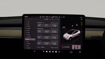 Tesla Model Y BASE