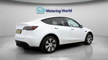 Tesla Model Y BASE