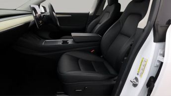 Tesla Model Y BASE