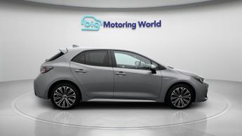 Toyota Corolla VVT-I DESIGN