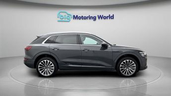 Audi Q8 e-tron QUATTRO S LINE