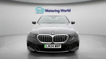BMW i5 EDRIVE40 M SPORT