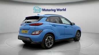 Hyundai KONA PREMIUM