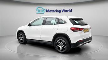 Mercedes-Benz GLA GLA 180 SPORT