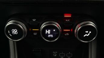 Renault Captur TECHNO E-TECH