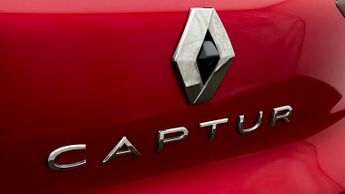 Renault Captur TECHNO E-TECH