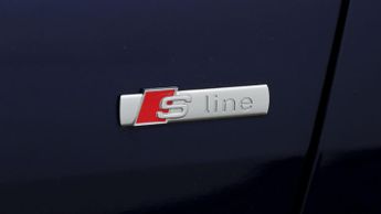Audi Q4 e-tron SPORTBACK S LINE
