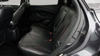 Ford Mustang Mach-E BASE