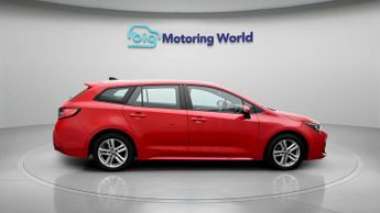 Toyota Corolla ICON TECH
