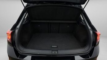 Volkswagen T-Roc LIFE TSI DSG