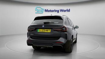 BMW iX3 M SPORT
