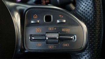 Mercedes-Benz C Class C 200 AMG LINE EDITION