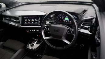 Audi Q4 e-tron S LINE