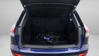 Audi Q4 e-tron S LINE