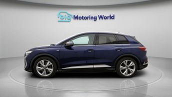 Audi Q4 e-tron S LINE