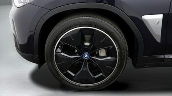 BMW iX3 PREMIER EDITION PRO