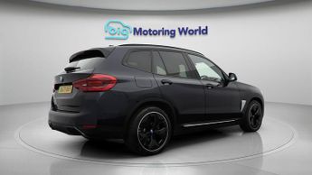 BMW iX3 PREMIER EDITION PRO