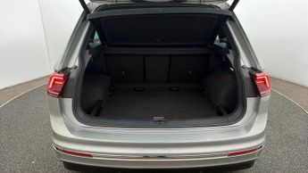Volkswagen Tiguan R-LINE TECH TDI DSG
